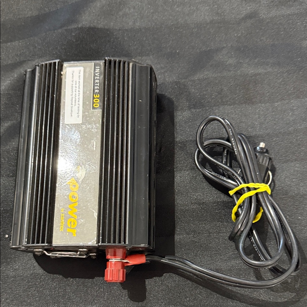 XPower Inverter 300 - Black - Picture 5 of 8